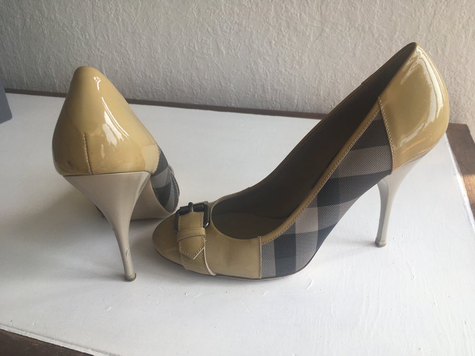 Pumps, str. 39,5, Burberry