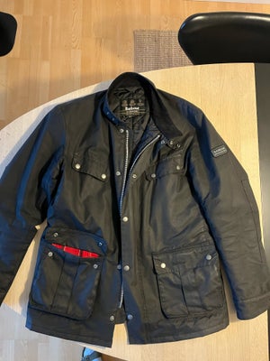 Oilskinsjakke, str. L, Barbour ,  Sort,  Ubrugt, Barbour International Duke. Helt ny, virkelig lække