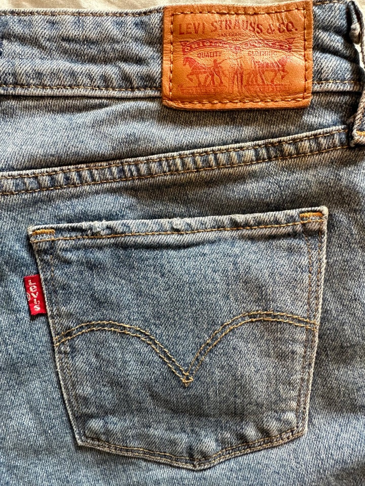 Jeans Levis 711 str. 27 32 str. 27 dba K b og Salg af Nyt