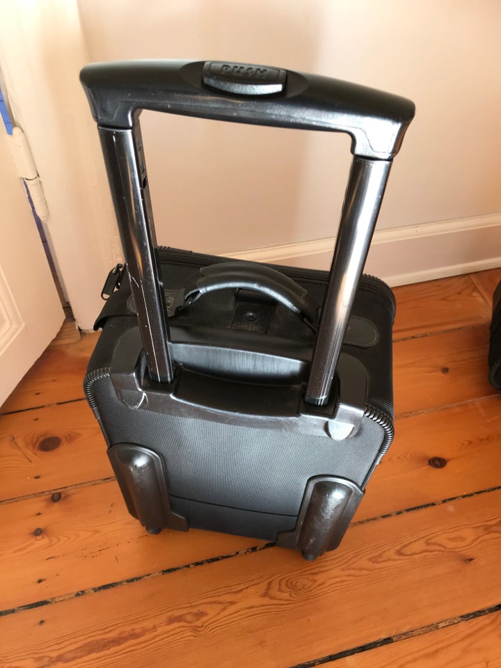 Med hjul, LowePro, God