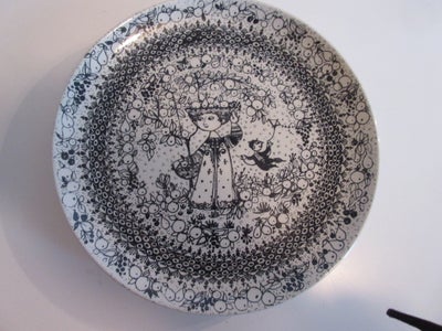 Keramik, BW platte "Efterår", Nymølle, 
Mål: Diameter 21 cm
Model 3053-1279 Efterår
1. sortering
Fre