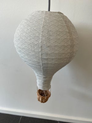 Børnelampe, Cam Cam Copenhagen, Rigtig fin luftballons lampe fra Cam Cam Copenhagen i lysegrå med sk