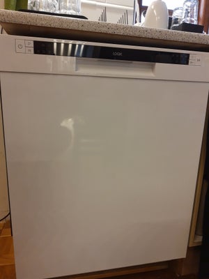 LOGIK,  indbygning, Meget pæn hvid opvaskemaskine, ingen buler i fronten.
Ca. 2½ år gammel (manual o