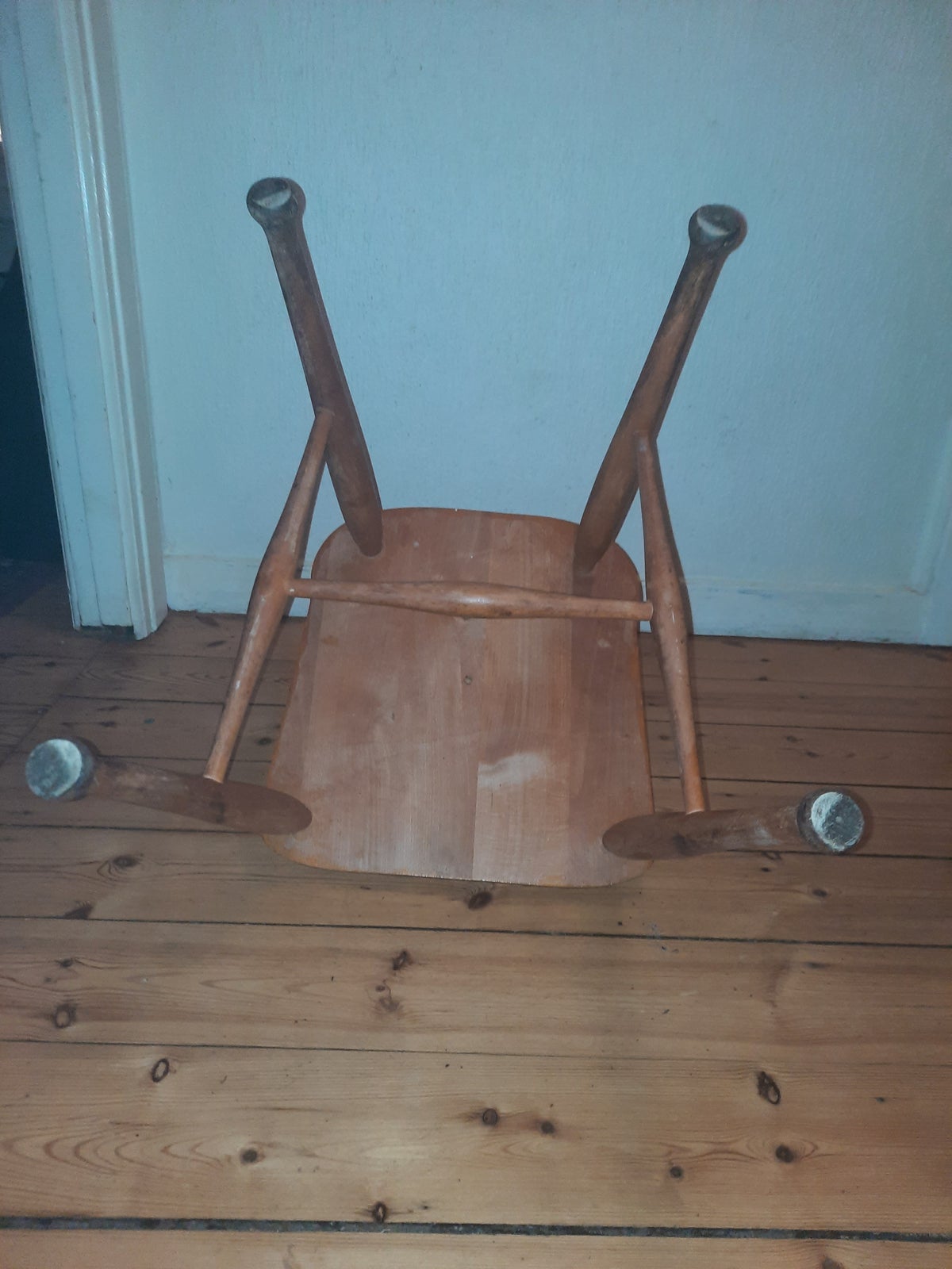 Spisebordsstol, Træ stol, Er det FDB