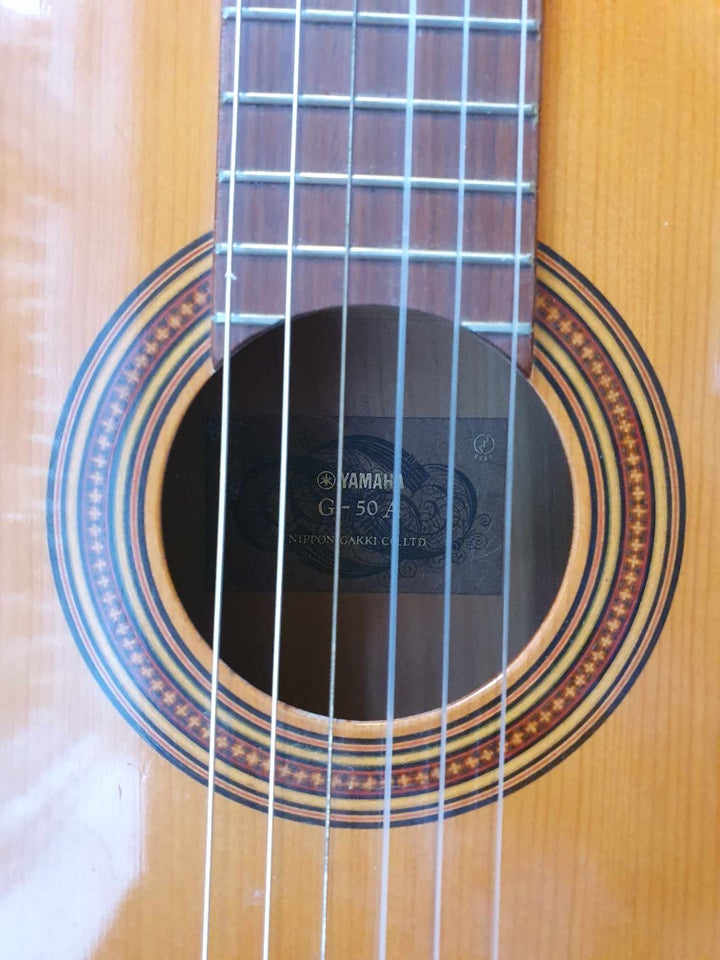 Spansk, Yamaha G-50 A