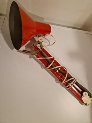 Arkitektlampe, Arkitektlampe retro.
Orange (rød)
Uden fod.