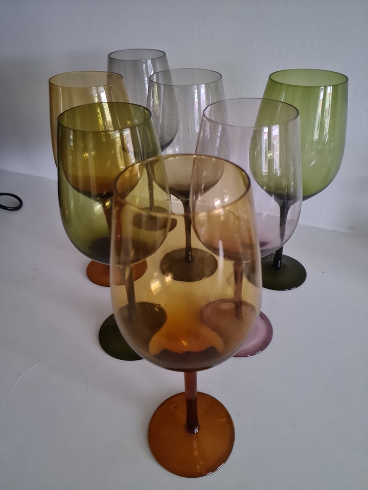 Glas, Vinglas farvede, Lyngby