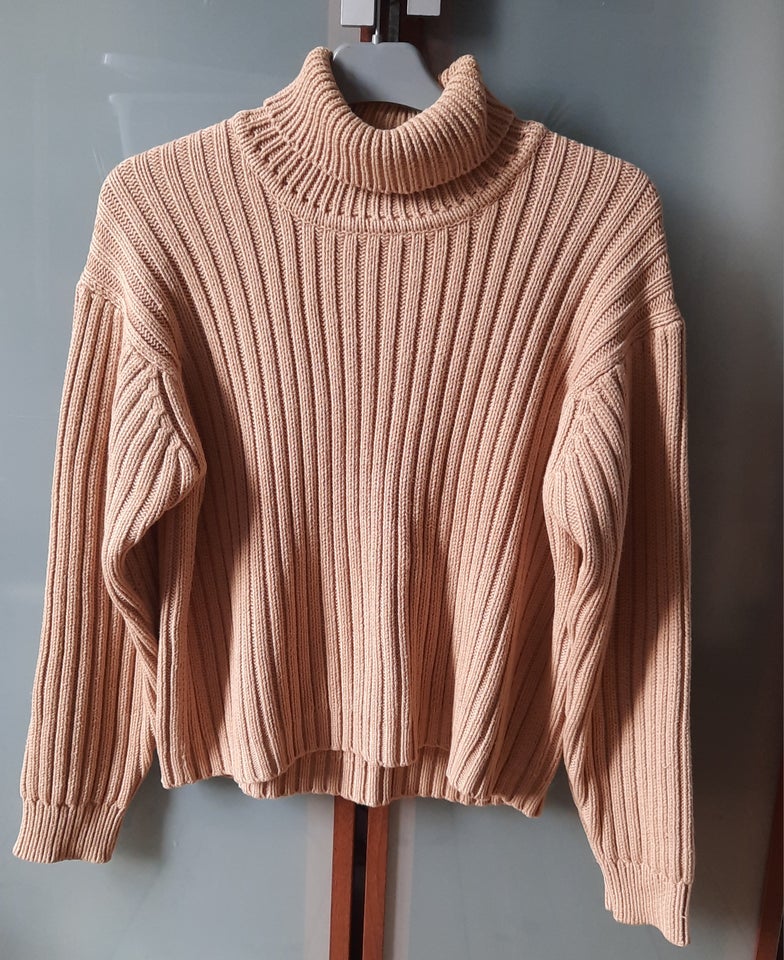 British top khaki sweater