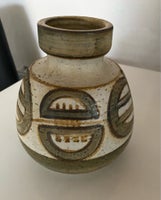 Søholm kuglevase, Keramik