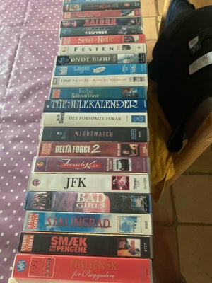 Anden genre, Blandet VHS film, Gamle VHS bånd. 

Alle filmene sælges samlet, som ses på de seks bill