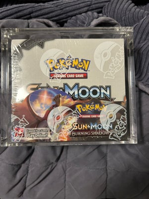 Samlekort, Pokemon, sealed, samlekort, Sælger denne Mega fede Sun and moon burning shadow booster bo