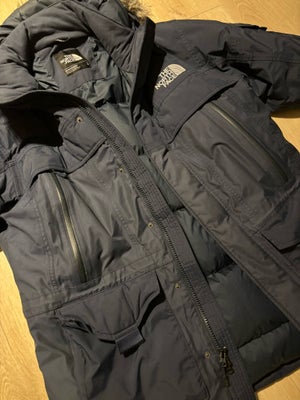 Dynejakke, str. L, The North Face,  Blå,  God men brugt, In very good condition.