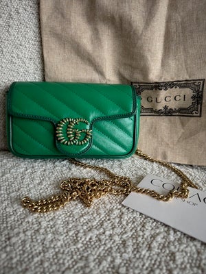 Crossbody, Gucci, læder, Gucci GG MARMONT MATELASSE - mini bag. I en meget flot Limited grøn farve m