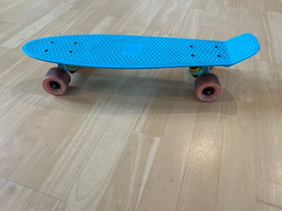 Skateboard, Naked, Smart skateboard - meget lidt brugt. Har været opbevaret indendørs sommer og vint