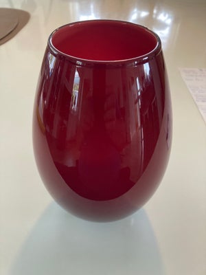 Vase, Vase Cocoon, Holmegaard, Flot Bordeaux farve, højde 20cm, fin stand