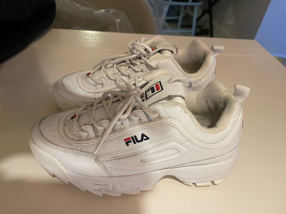 Sneakers, str. 39, Fila