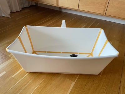 Badekar, Flexi Bath, Stokke, Stokke Flexi Bath i hvid og gul. Længde 65 cm, bredde 39 cm, højde 23 c