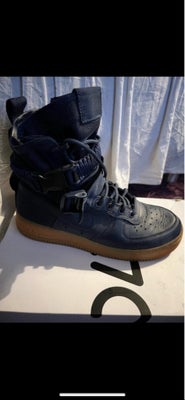 Sneakers, str. 39,5, NIKE W AIR, I meget god stand.