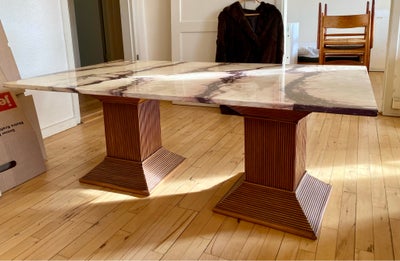 Marmorbord, marmor, b: 80 l: 140, Fint og solidt marmor sofa bord . 
Skal afhentes i Lyngby. 
Fra ry