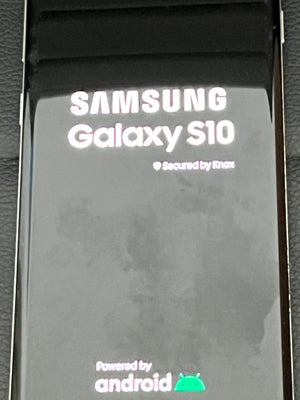 Samsung Galaxy S10, 128 , Perfekt, Virkelig flot og fungerer perfekt,
perlemor på bagsiden, den står