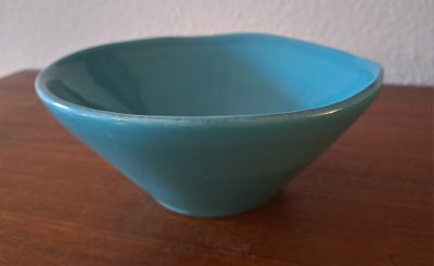 Keramik, RICE skål, Turkis italienske RISE skål.
Diameter 17 cm 
Højt 8 cm