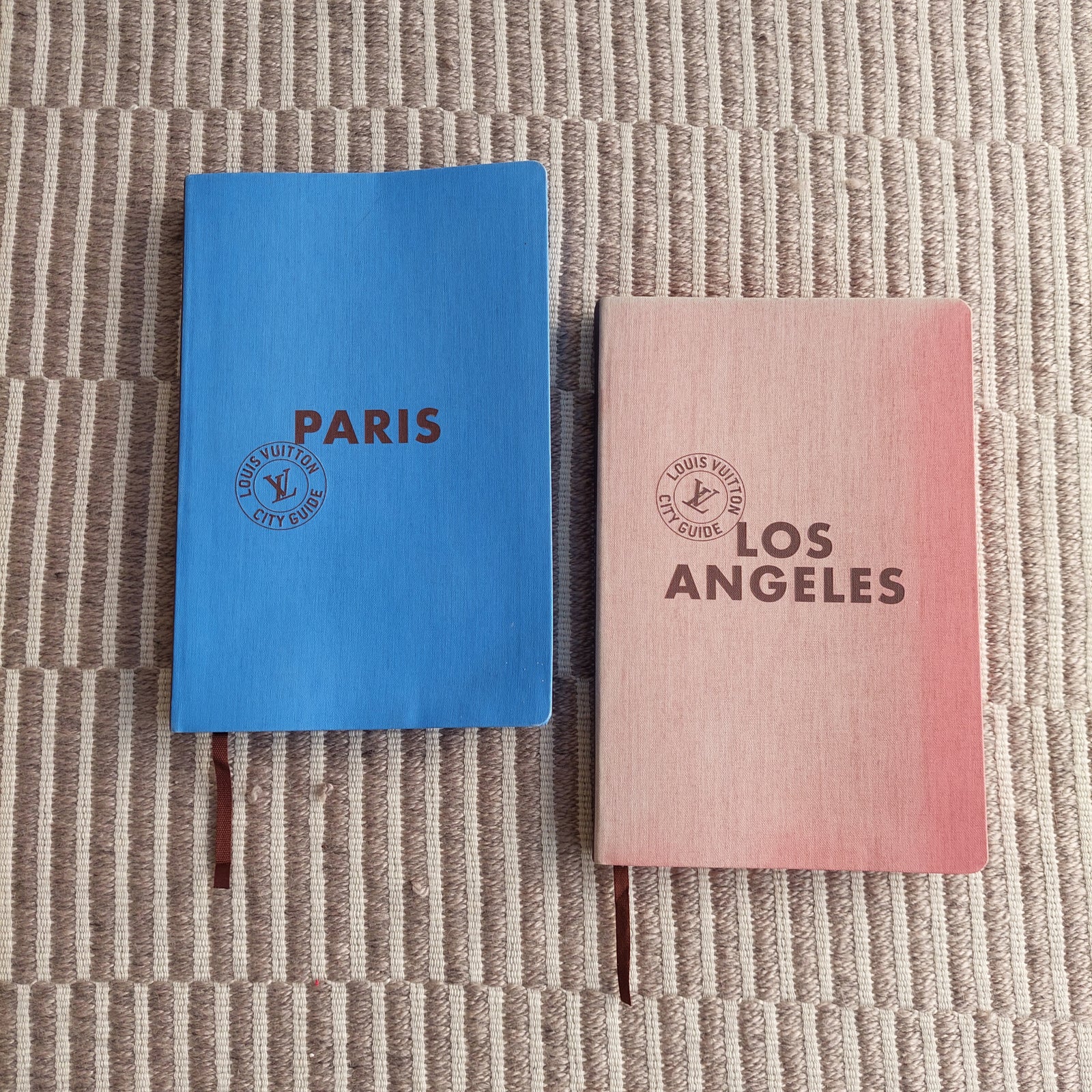 PARIS LOUIS VUITTON CITY GUIDE - Blue