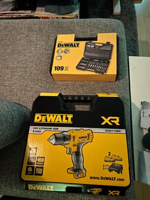 Boremaskine, DeWalt, Sælger denne Dewalt 12V XR boremaskine m. 2 x 12V 2,0Ah batteri- med dertilhøre