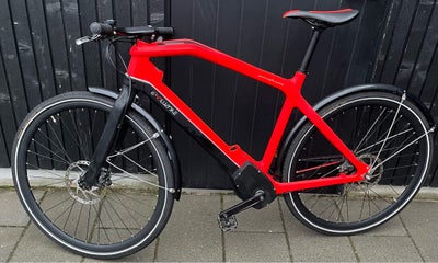 Herrecykel,  andet mærke Pininfarina E-volutione, 48 cm stel, 8 gear, Dette er normalt en El-Cykel
-