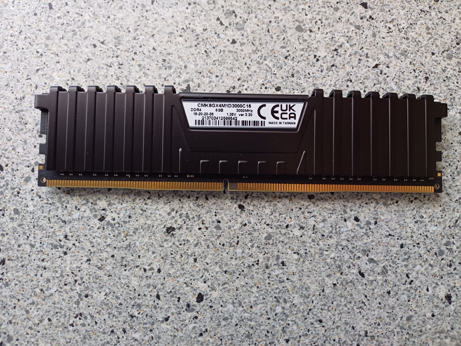 Corsair, 8, DDR4 SDRAM