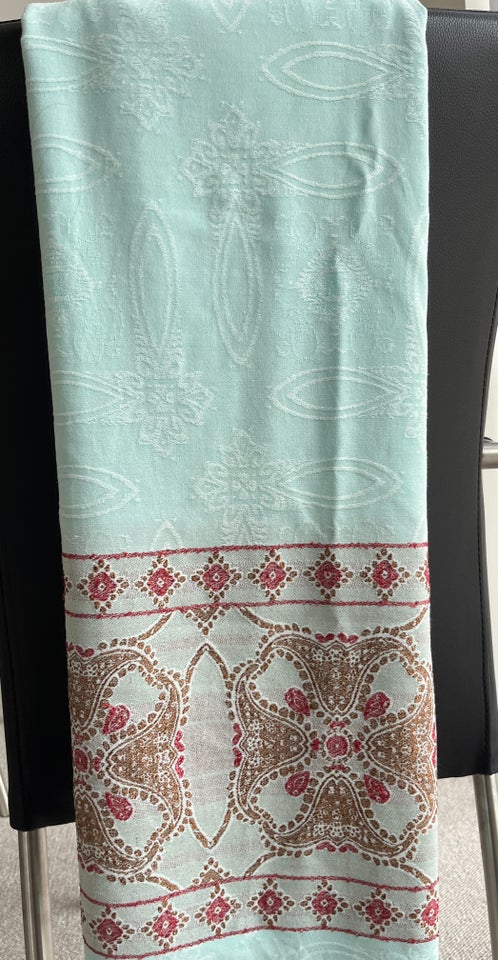 Tørklæde, Sjal, tekstil