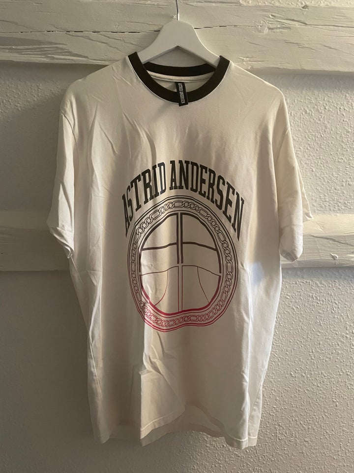T-shirt, Astrid Andersen, str. S – dba.dk – Køb og Salg af Nyt og