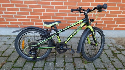Unisex børnecykel, mountainbike, Cube, 20 tommer hjul, 7 gear, Med skærm sæt 
Med støtte fod 
Med lå