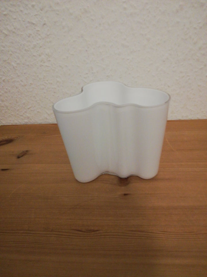 Glas Vase 95 cm hvid Alvar Aalto