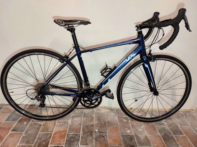 Dameracer, Giant Liv Avail, 46 cm stel, 18 gear, Står som ny racer
Ekstra bremser på styret
Shimano 