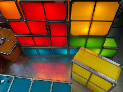Lyskæde, X, Tetris lampe, byg selv op hvordan den skal se ud…når Tetris klodserne har kontakt lyser 