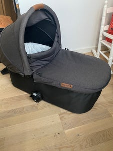 Baby jogger outlet deluxe pram anniversary