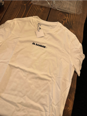 T-shirt, Jil Sander, str. 38, hvid, 100% bomuld, Ubrugt, Jil Sander + logo printed crewneck t-shirt 