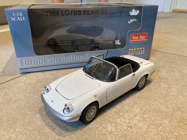 Modelbil, Lotus Elan Cabriolet 1966 1/18, skala 1:18, I…