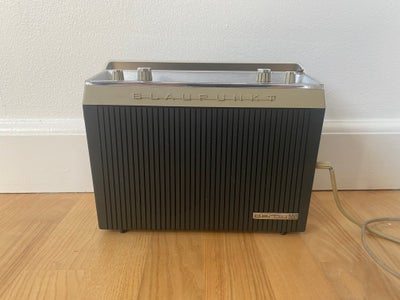 Transistorradio, Blaupunkt, Derby 660, God, Årgang ca 66/67. Denne radio er designet så den er til a