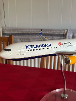 Modelfly, Limox wings Boeing 767, skala 1:100, Boeing 767 Icelandair Schenker