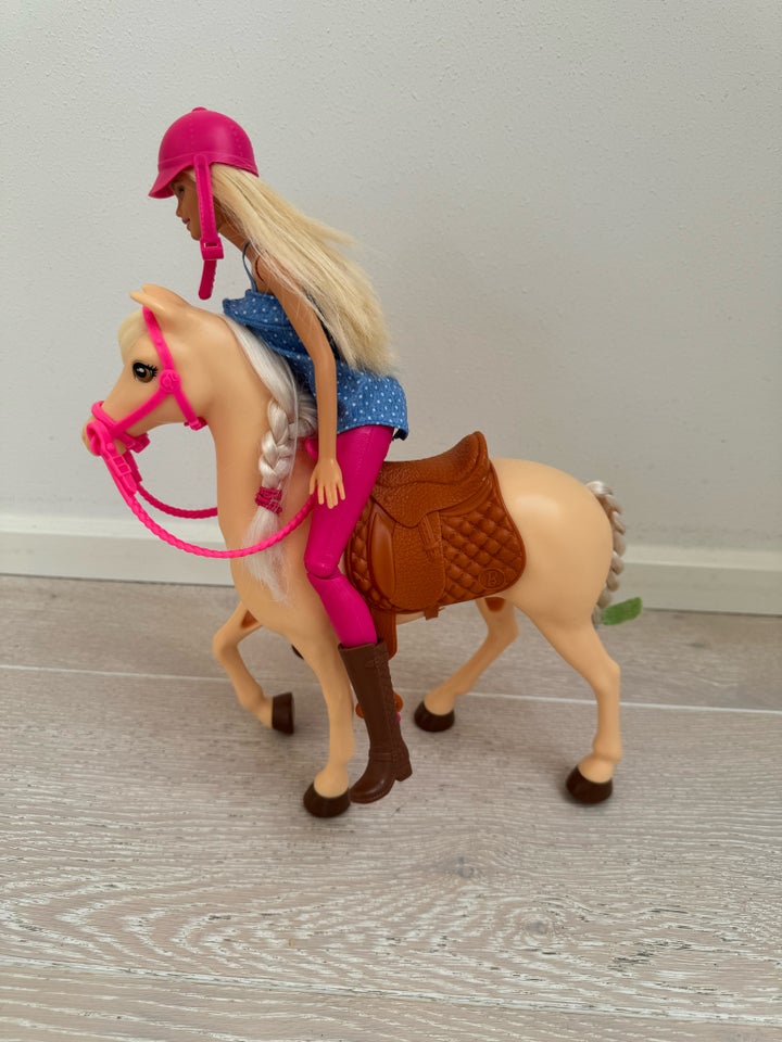 Barbie, Hest og rytter