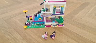 Lego Friends, 41135, Livis hus.
Inkl manualer

Den ene figur er ikke den rigtige. Derfor den billige