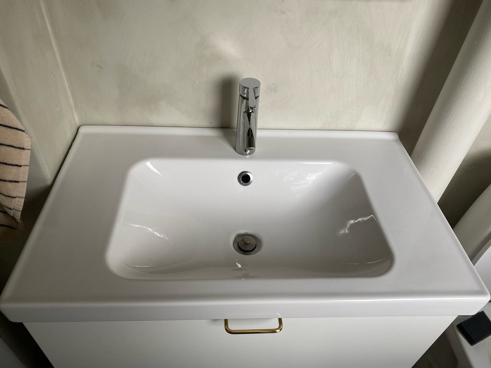 Håndvask og armatur, Ikea