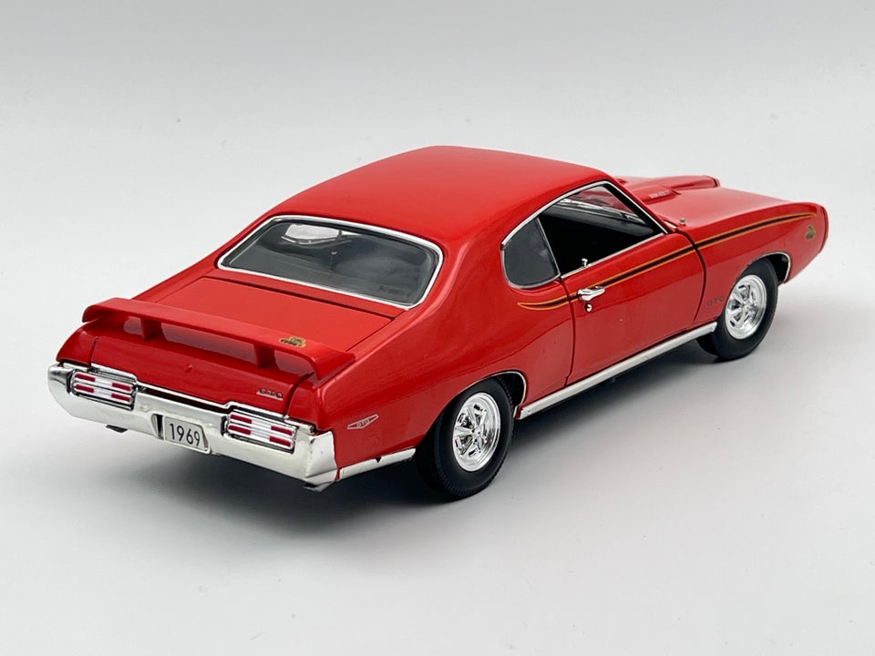 Modelbil, 1969 Pontiac GTO Judge, skala 1:18