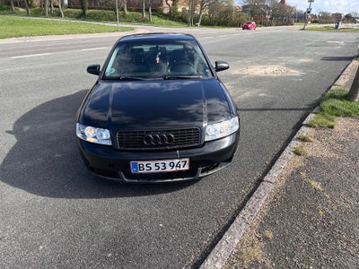 Audi A4, 1,8 T 163, Benzin, 2002, km 417000, sort, træk, klimaanlæg, ABS, airbag, alarm, 4-dørs, cen