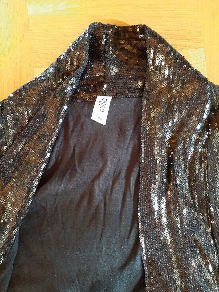 Cardigan, Milla, str. 38