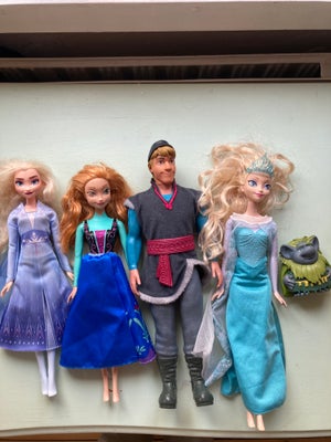 Barbie, Elsa, Elsa, med diadem, Anna og Kristoffer, Elsa, Elsa med diadem, Anna, Kristoffer med hue 