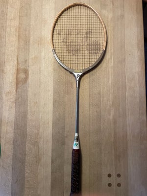 Badmintonketsjer, Yonex, Yonex B-9100
Badmintonketcher, træ
Meget fin stand