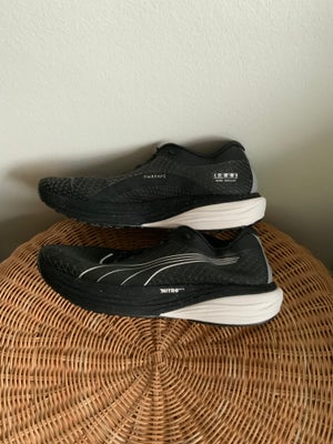 Løbesko, Puma Deviate Nitro 2, str. 45, Great running shoe at a good price, this is the Gore Tex typ