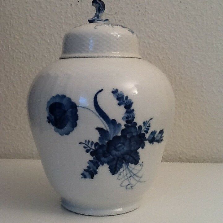 Porcelæn, Stor Royal Copenhagen Blå Blomst Svejfet, Royal